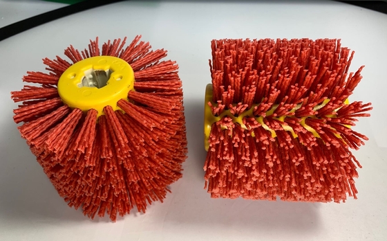 Tambour abrasif de roue de tréfilage polissant la brosse de polissage pour le plancher en bois de meubles polissant la poussière abrasive 60 de 120X100mm